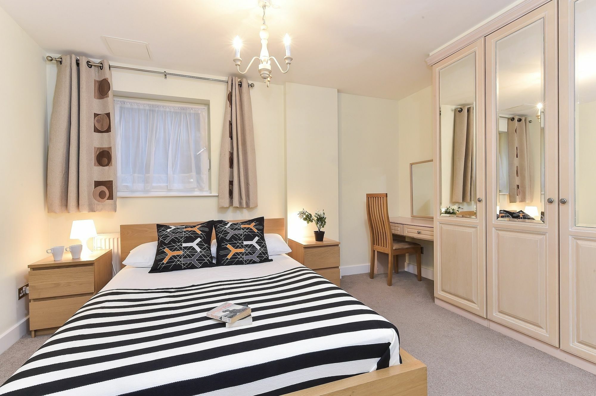 Tower Bridge Superior Apartments Londyn Zewnętrze zdjęcie